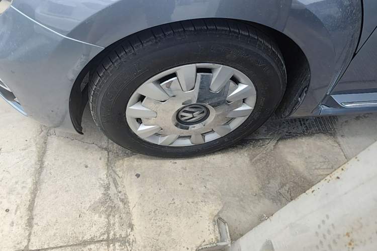 Used Volkswagen Beetle 2017 180TSI Yile Edition Left Front Wheel Hub