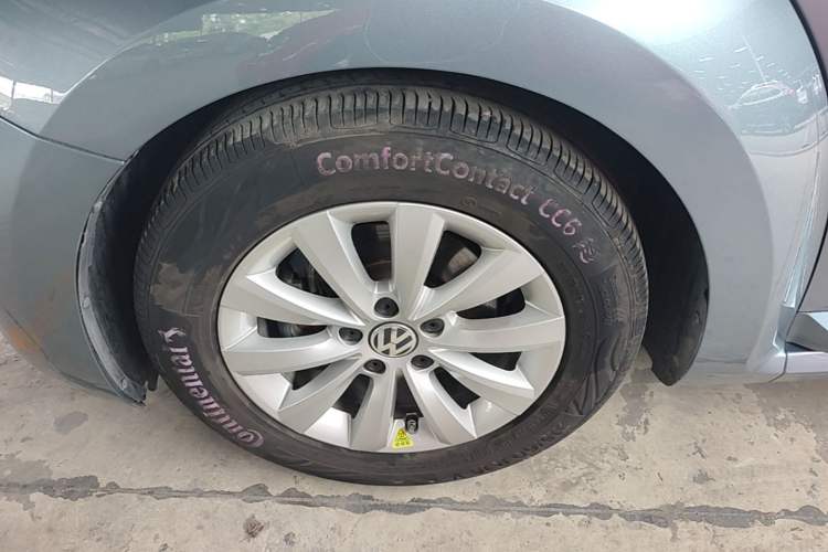 Used Volkswagen Beetle 2017 180TSI Yile Edition Left Front Wheel Hub