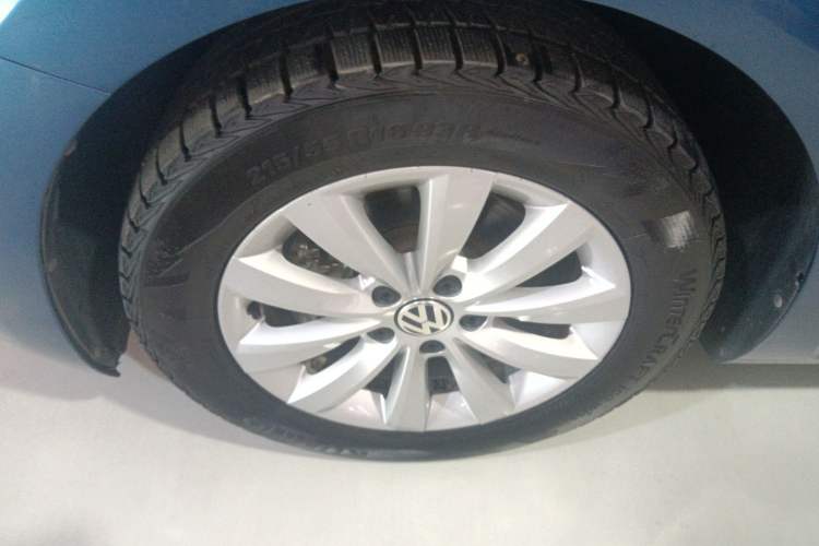 Used Volkswagen Beetle 2017 180TSI Yile Edition Left Front Wheel Hub