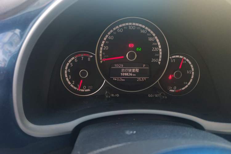 Used Volkswagen Beetle 2017 180TSI Yile Edition Odometer Close Up
