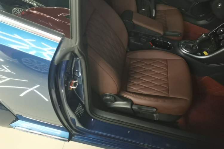 Used Volkswagen Beetle 2017 180TSI Shangle Edition Right Front Seat