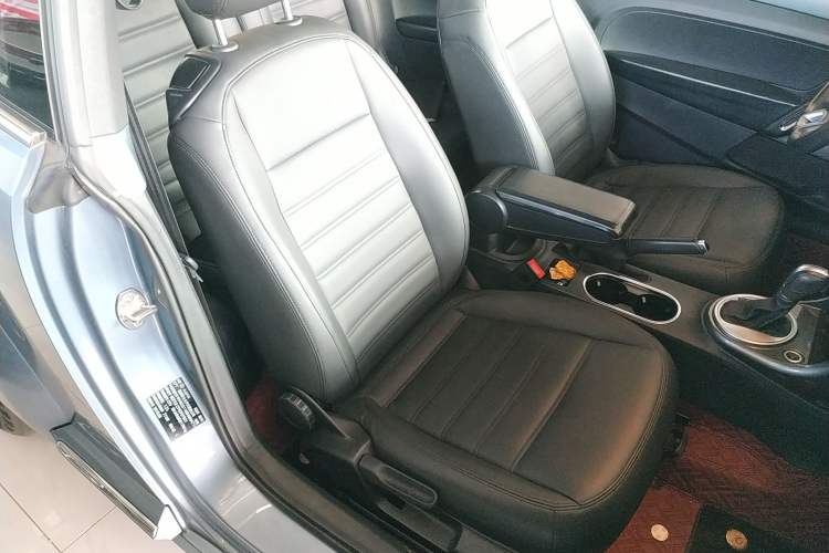 Used Volkswagen Beetle 2017 180TSI Yile Edition Right Front Seat