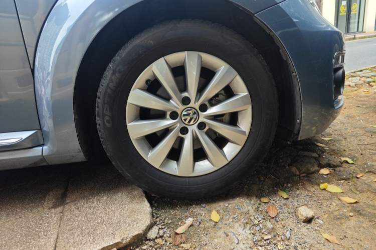 Used Volkswagen Beetle 2017 180TSI Yile Edition Right Front Wheel Hub