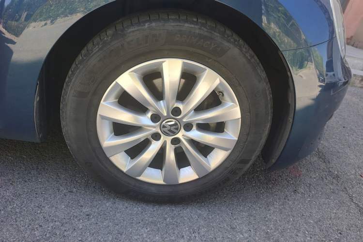 Used Volkswagen Beetle 2017 180TSI Yile Edition Right Front Wheel Hub