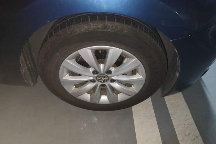 Used Volkswagen Beetle 2017 180TSI Yile Edition Right Front Wheel Hub