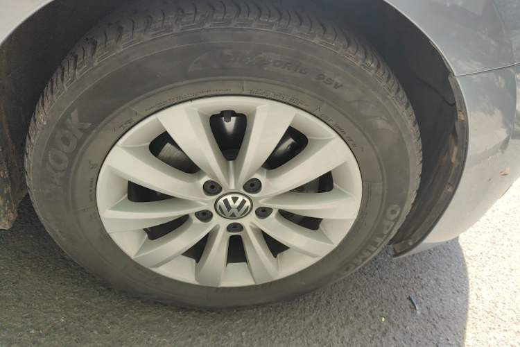 Used Volkswagen Beetle 2017 180TSI Yile Edition Right Front Wheel Hub