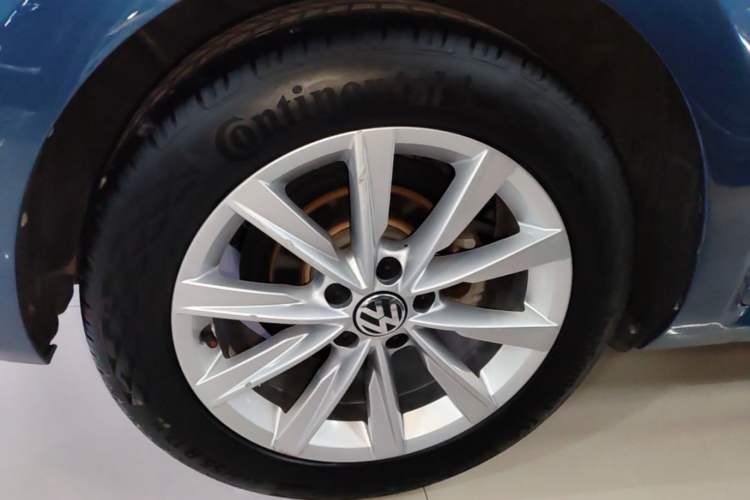 Used Volkswagen Beetle 2017 180TSI Shangle Edition Right Rear Wheel Hub