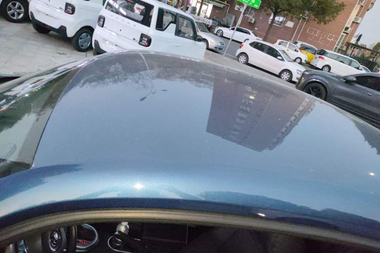 Used Volkswagen Beetle 2017 180TSI Yile Edition Roof