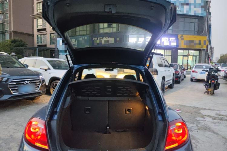 Used Volkswagen Beetle 2017 180TSI Yile Edition Trunk