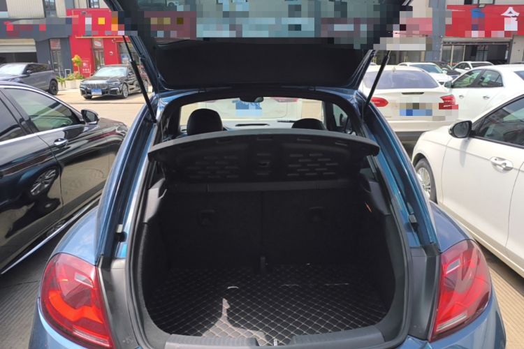 Used Volkswagen Beetle 2017 180TSI Yile Edition Trunk