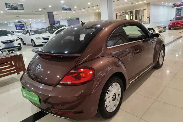 Used Volkswagen Beetle 2017 180TSI Yile Edition Rear Right 45 Deg