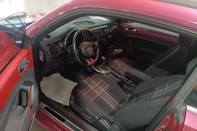 Used Volkswagen Beetle 2017 180TSI Pink Beauty Edition Driver Seat