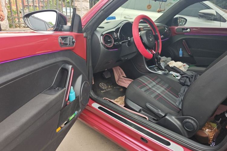 Used Volkswagen Beetle 2017 180TSI Pink Beauty Edition Driver Seat