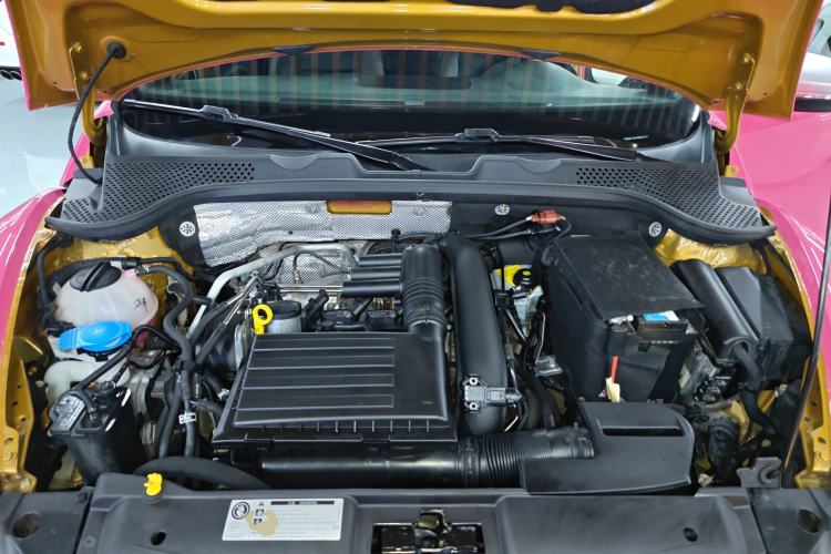 Used Volkswagen Beetle 2017 280TSI Dune Off-Road Edition Engine Bay