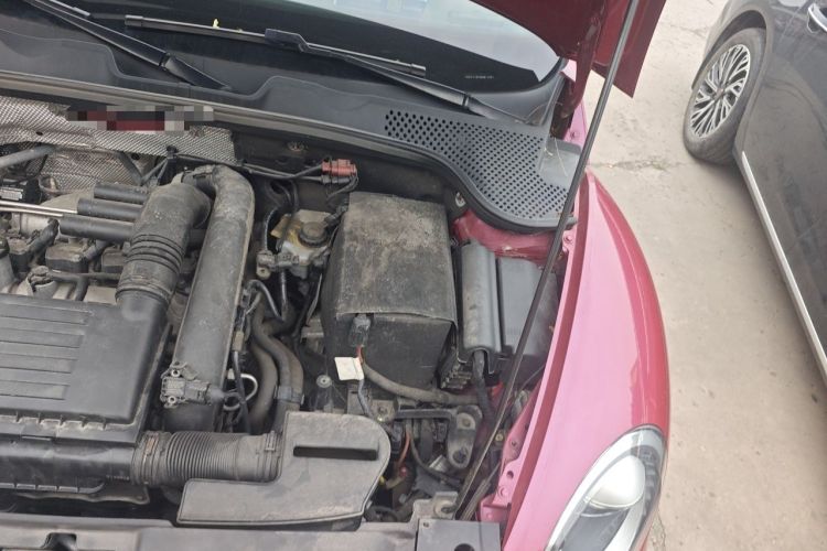 Used Volkswagen Beetle 2017 180TSI Pink Beauty Edition Engine Bay Left