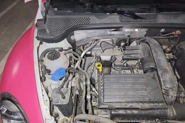 Used Volkswagen Beetle 2017 180TSI Yile Edition Engine Bay Right