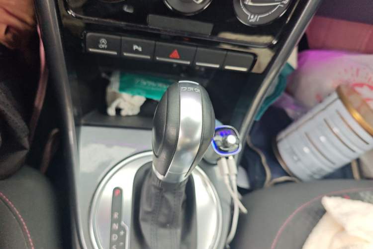 Used Volkswagen Beetle 2017 180TSI Pink Beauty Edition Gear Lever