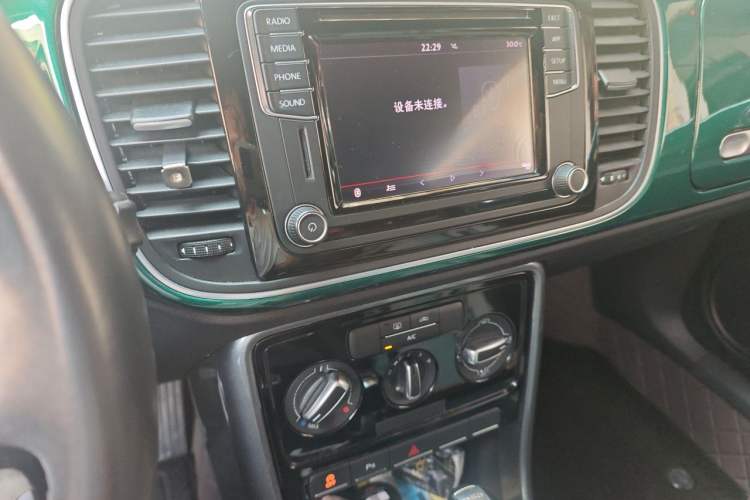 Used Volkswagen Beetle 2017 180TSI Yile Edition Audio And AC Panel