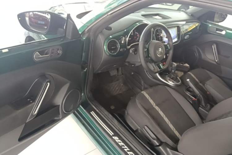 Used Volkswagen Beetle 2017 180TSI Emerald Classic Edition Driver Seat