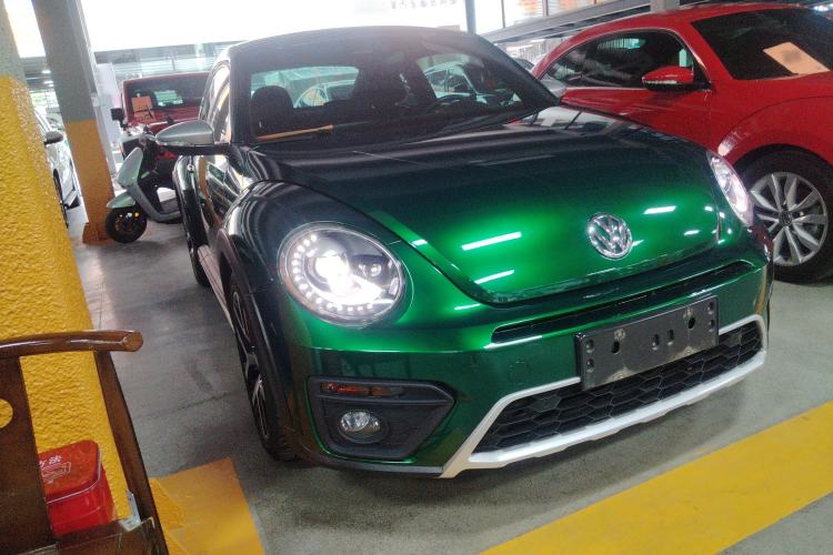 Used Volkswagen Beetle 2017 180TSI Dune Off-Road Edition Front Right 45 Deg