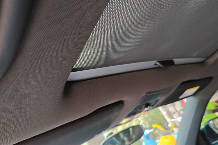 Used Volkswagen Beetle 2017 180TSI Emerald Classic Edition Headliner