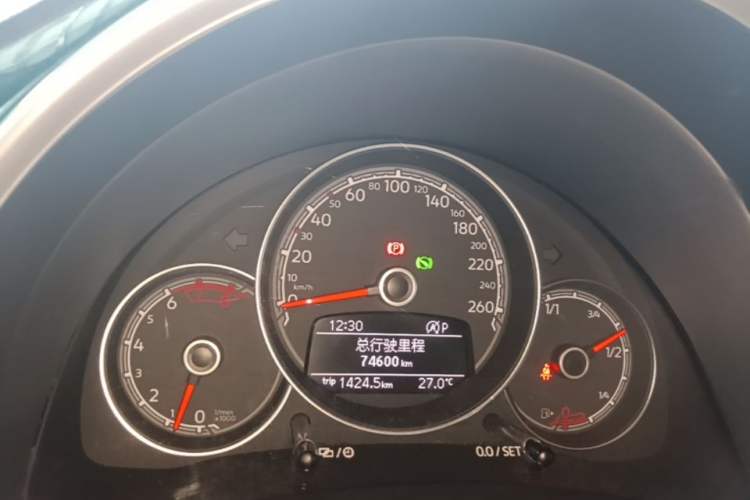 Used Volkswagen Beetle 2017 180TSI Emerald Classic Edition Instrument Cluster