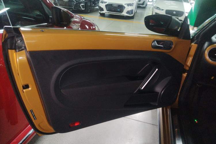 Used Volkswagen Beetle 2017 180TSI Dune Off-Road Edition Left Front Door Interior