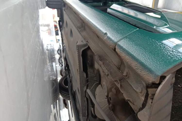 Used Volkswagen Beetle 2017 180TSI Emerald Classic Edition Left Side Sill