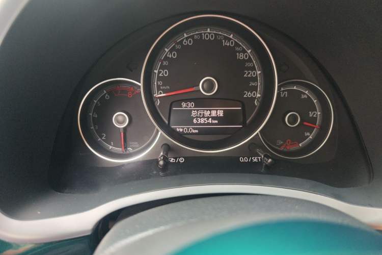 Used Volkswagen Beetle 2017 180TSI Emerald Classic Edition Odometer Close Up