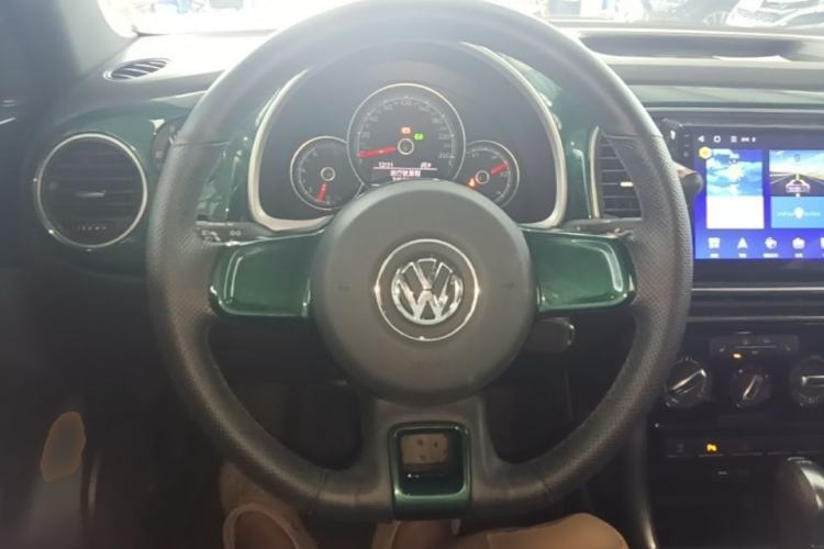 Used Volkswagen Beetle 2017 180TSI Emerald Classic Edition Steering Wheel