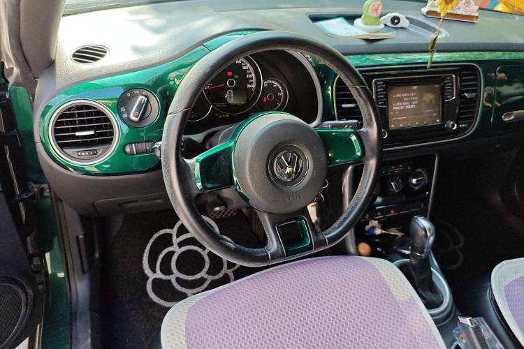 Used Volkswagen Beetle 2017 180TSI Emerald Classic Edition Steering Wheel