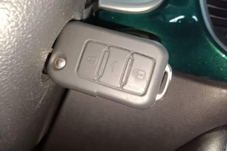 Used Volkswagen Beetle 2017 180TSI Emerald Classic Edition Vehicle Key
