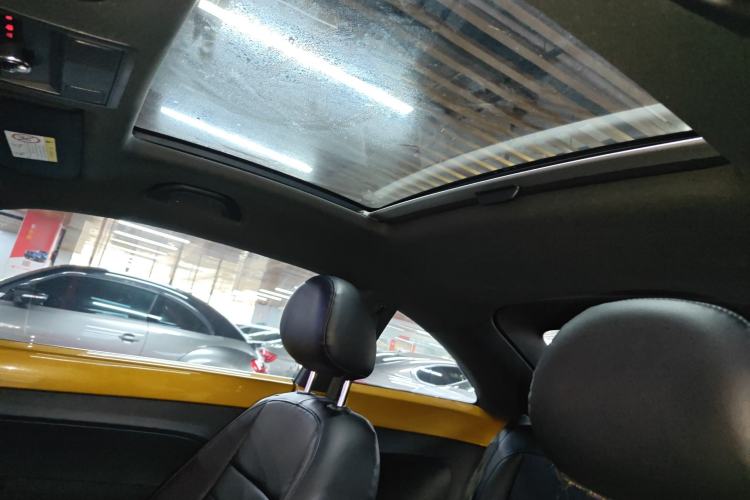 Used Volkswagen Beetle 2017 280TSI Dune Off-Road Edition Headliner