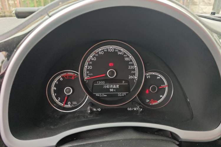 Used Volkswagen Beetle 2017 180TSI Pink Beauty Edition Instrument Cluster