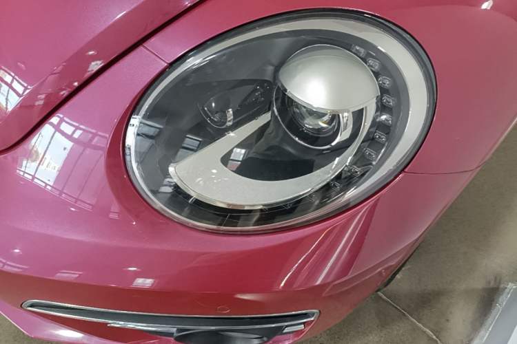 Used Volkswagen Beetle 2017 180TSI Pink Beauty Edition Left Front Headlight