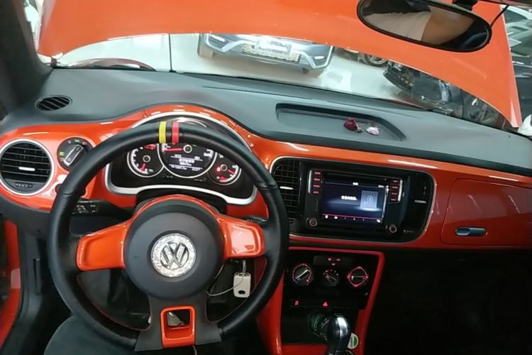 Used Volkswagen Beetle 2017 180TSI Yile Edition Center Console