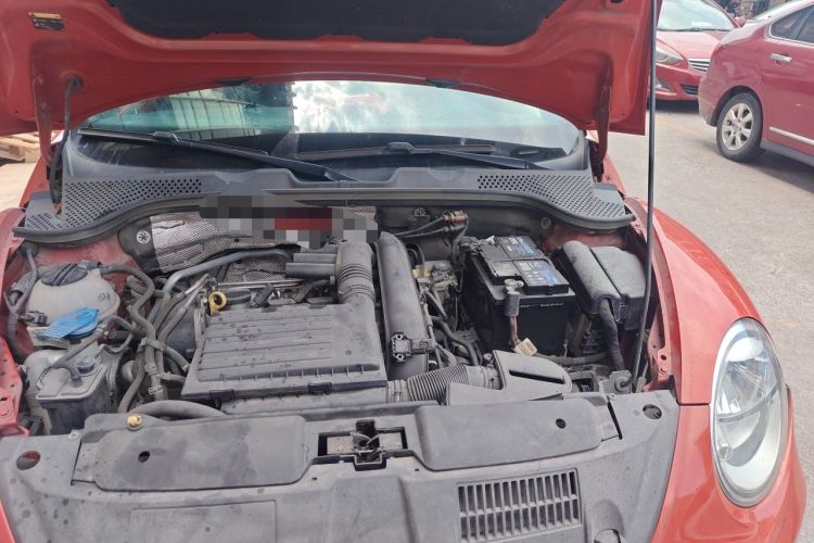 Used Volkswagen Beetle 2017 180TSI Yile Edition Engine Bay Left