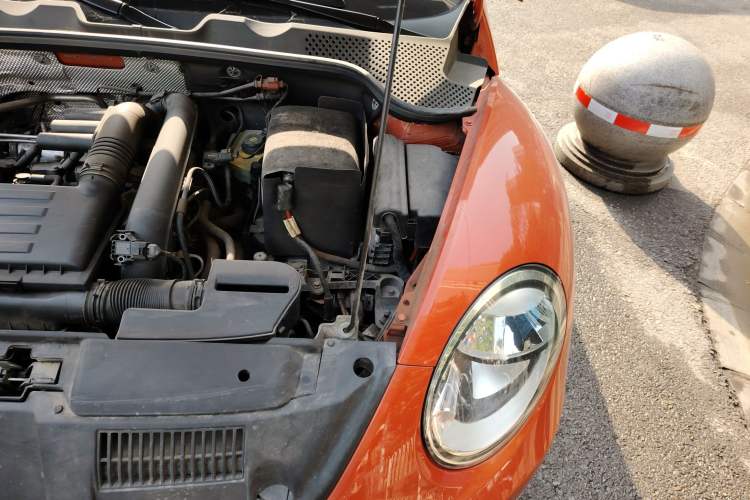 Used Volkswagen Beetle 2017 180TSI Yile Edition Engine Bay Left