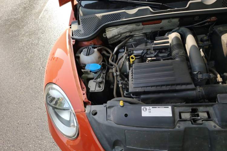 Used Volkswagen Beetle 2017 180TSI Yile Edition Engine Bay Right
