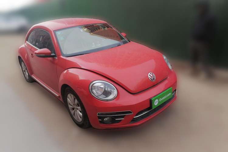 Used Volkswagen Beetle 2017 180TSI Yile Edition Front Right 45 Deg