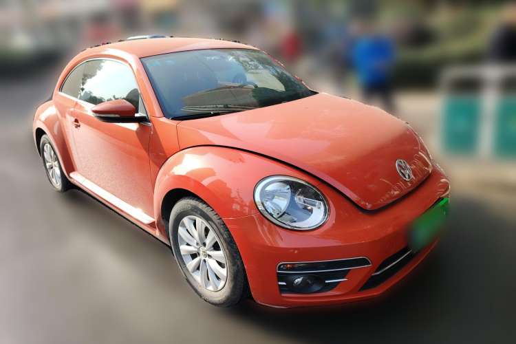 Used Volkswagen Beetle 2017 180TSI Yile Edition Front Right 45 Deg