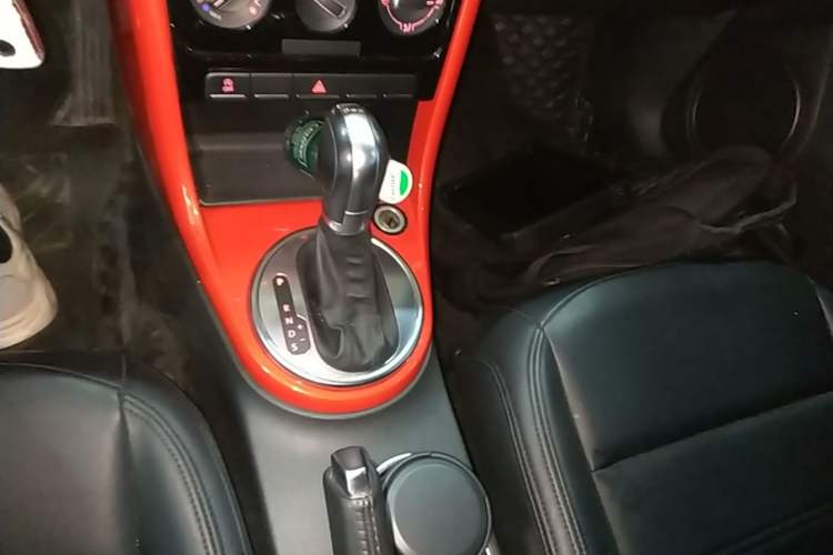 Used Volkswagen Beetle 2017 180TSI Yile Edition Gear Lever