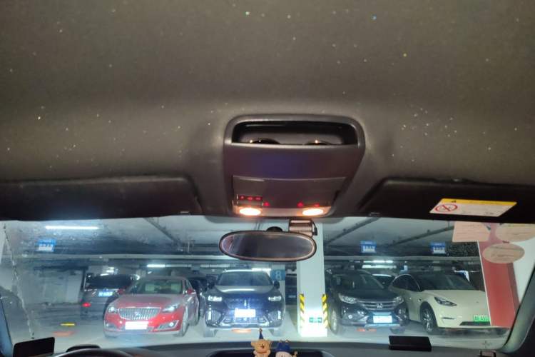 Used Volkswagen Beetle 2017 180TSI Yile Edition Headliner