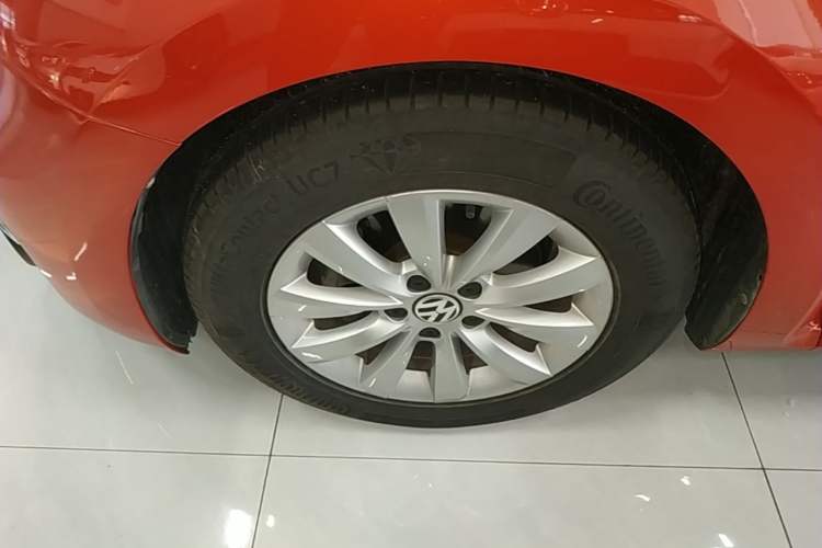 Used Volkswagen Beetle 2017 180TSI Yile Edition Left Front Wheel Hub