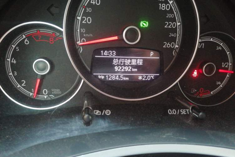 Used Volkswagen Beetle 2017 180TSI Yile Edition Odometer Close Up