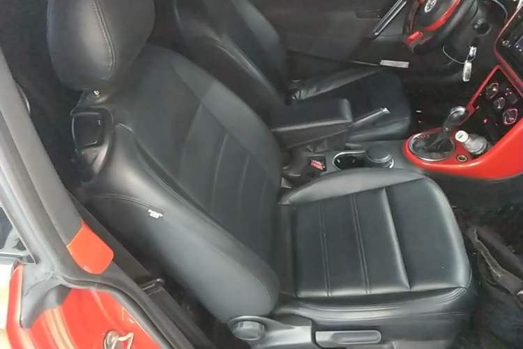 Used Volkswagen Beetle 2017 180TSI Yile Edition Right Front Seat