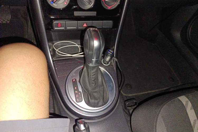 Used Volkswagen Beetle 2017 180TSI Yile Edition Gear Lever