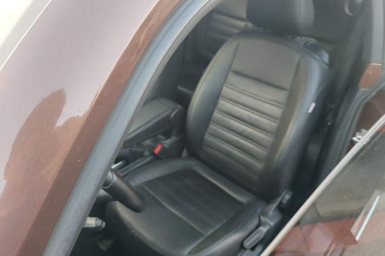 Used Volkswagen Beetle 2017 180TSI Yile Edition Left Front Seat