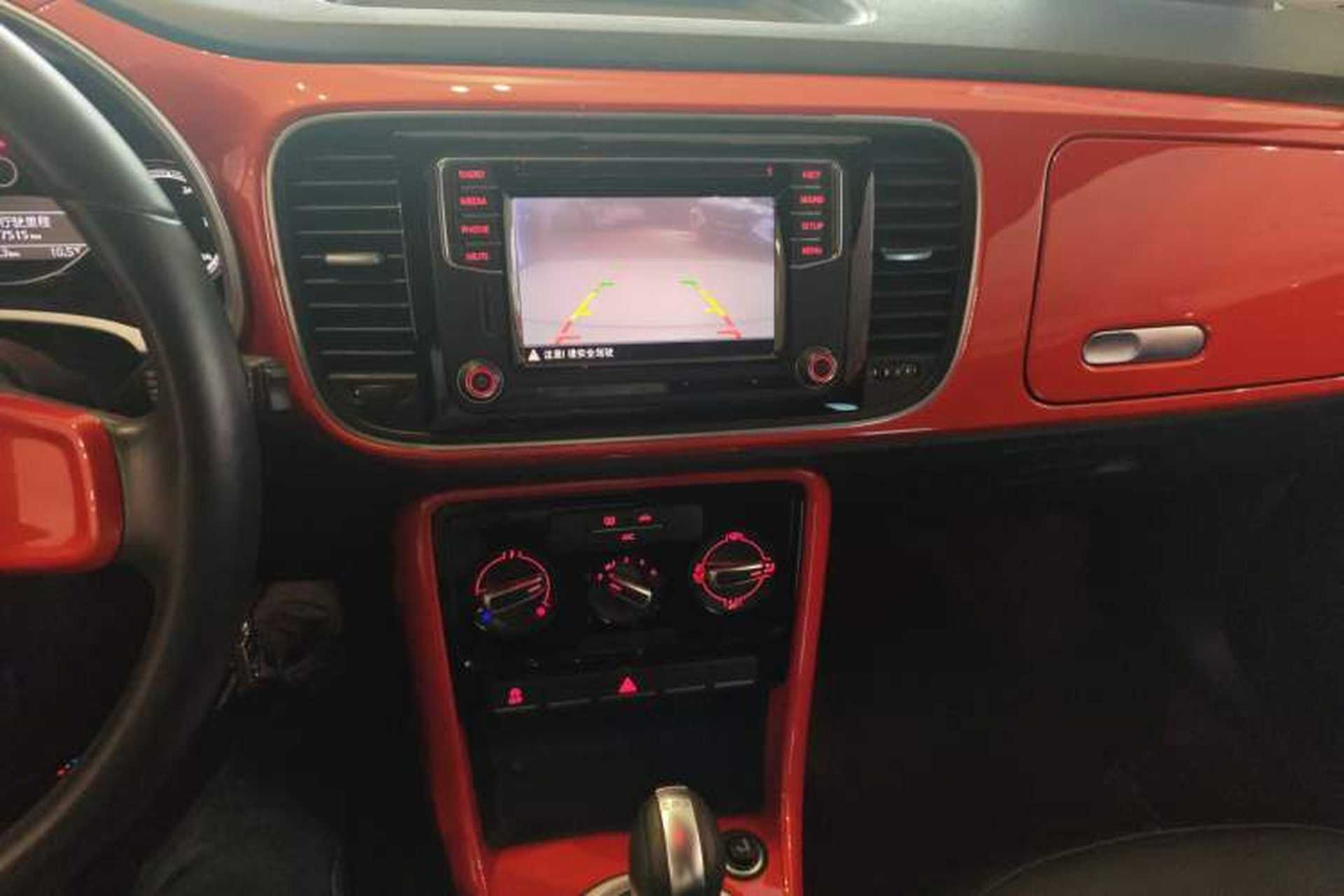 Used Volkswagen Beetle 2017 180TSI Yile Edition Audio And AC Panel