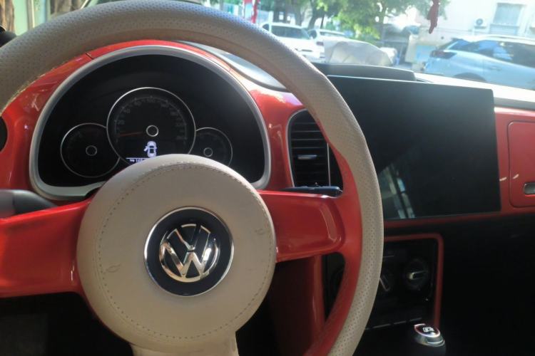 Used Volkswagen Beetle 2017 180TSI Yile Edition Center Console
